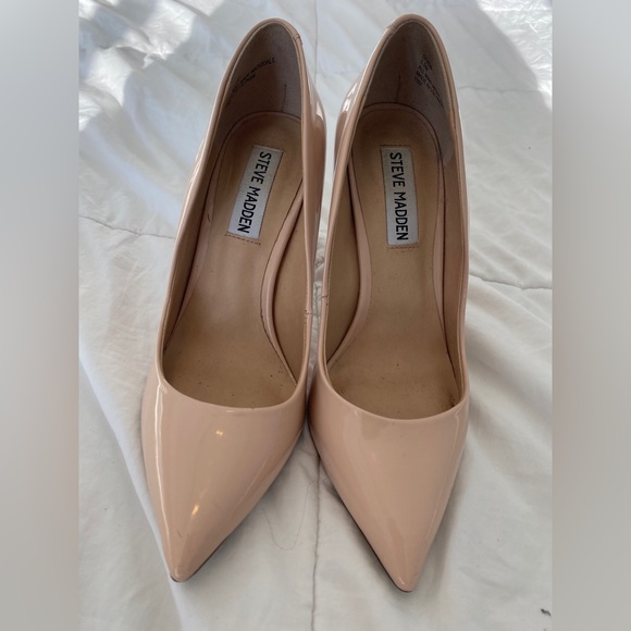 Steve Madden Nude Tan heels - Picture 5 of 5